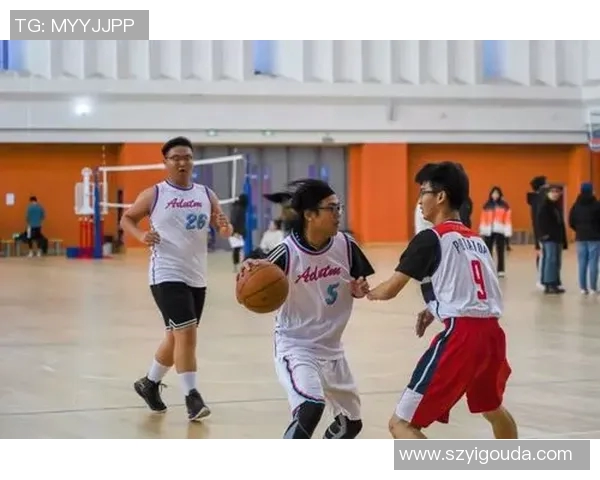 李敏篮球生涯回顾与展望:从赛场到人生的精彩对话 李敏篮球生涯回顾与展望:从赛场到人生的精彩对话